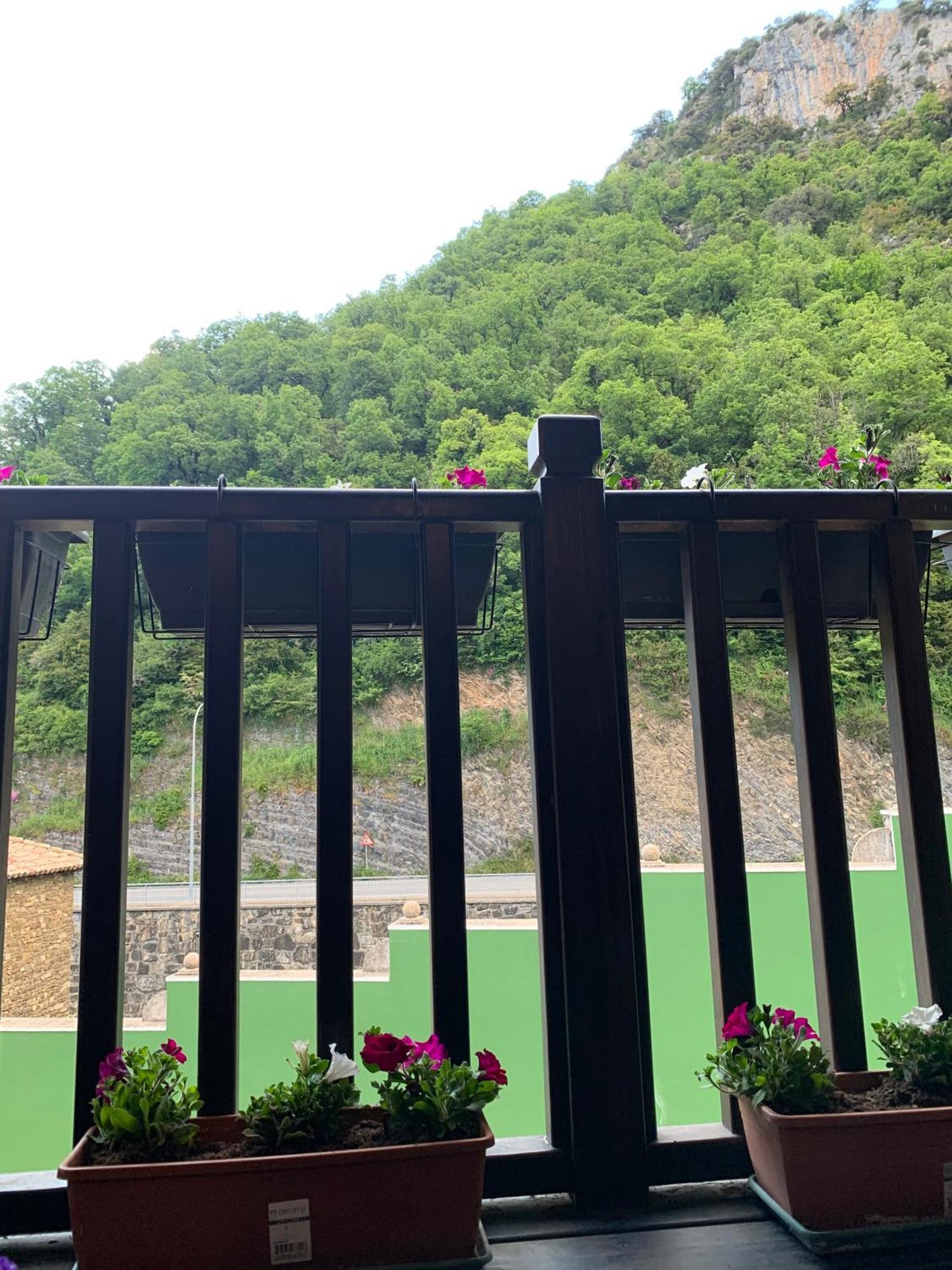 Argonz Etxea Hotel Urzainqui Bagian luar foto