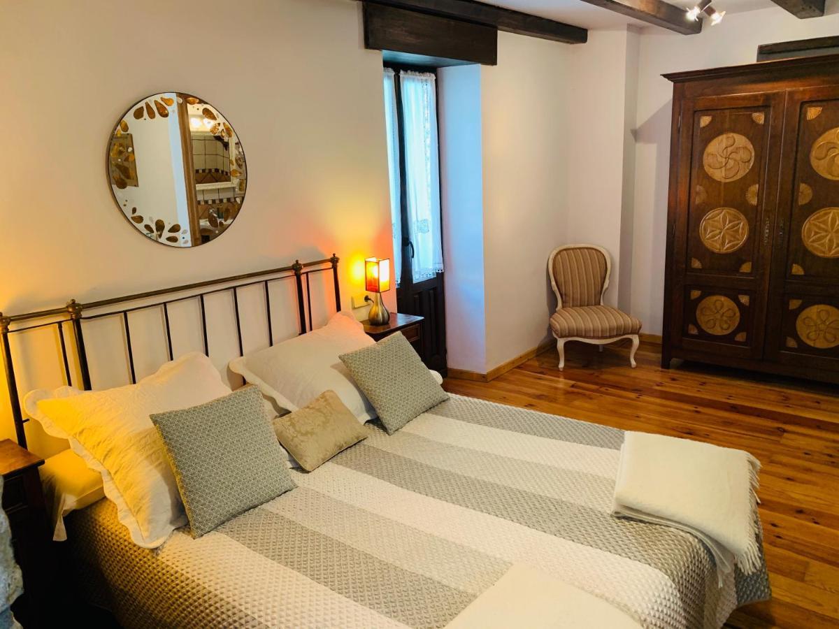 Argonz Etxea Hotel Urzainqui Bagian luar foto